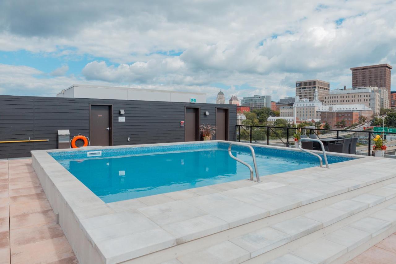 Condo Mid-Century Modern Style - Pool/Terrace Québec Exteriör bild